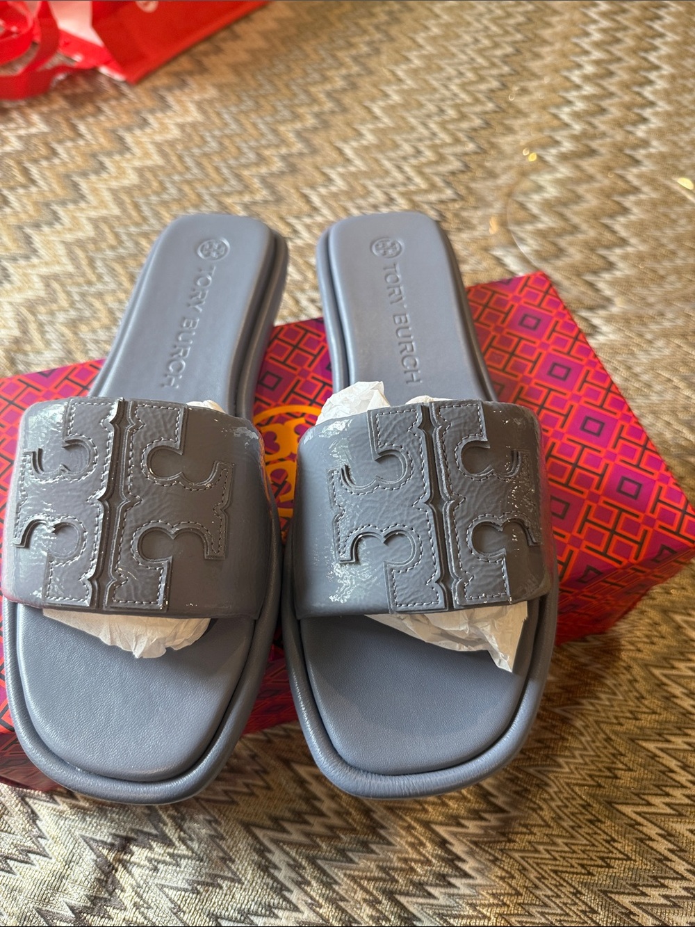 Tory Burch womens spring lotus Logo Patent double T size 10.5 NWTGS